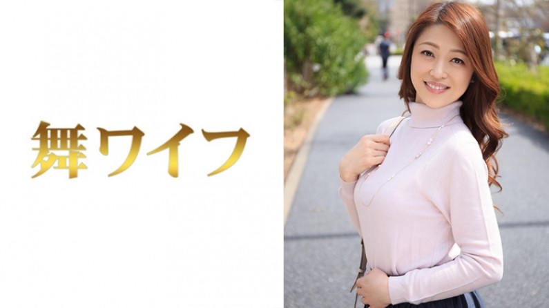 穿着内衣的三人行,阴道和阴茎分享-两个兄弟分享他们的继妹进行激烈的性爱- 快影AV